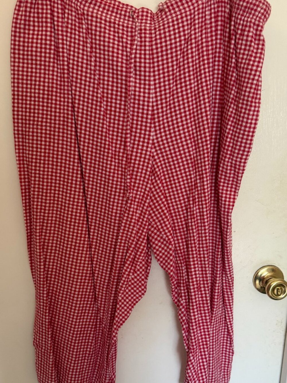 White Stag Red & White Gingham Capris W 2X